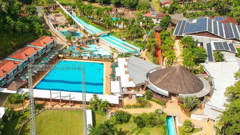 Parque Aquático Cascanéia: o melhor parque aquático para famílias no Sul do Brasil
