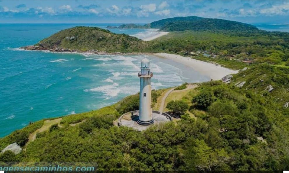 Descubra as Ilhas Paradisíacas do Sul do Brasil: Natureza e Relaxamento ao Seu Alcance